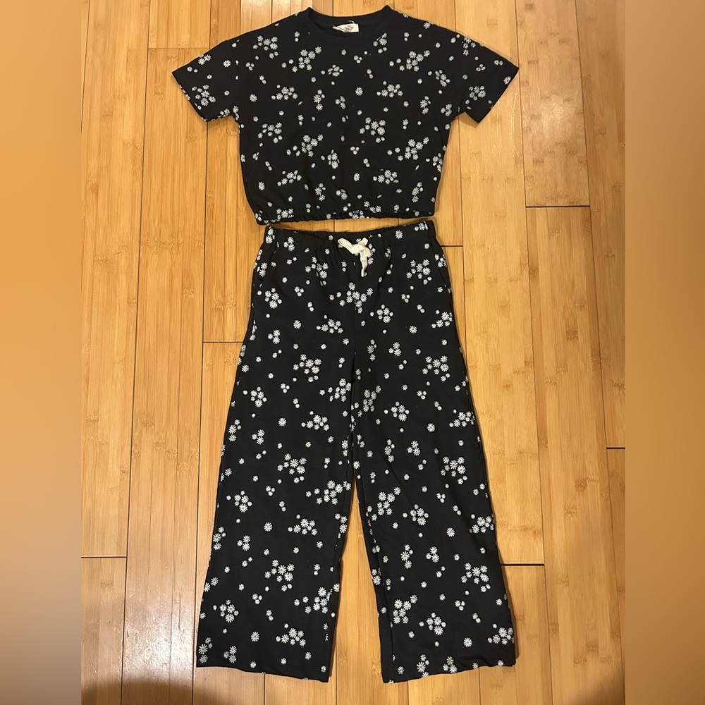 Jessica Simpson Floral Black and White Youth 2-Piece Set
